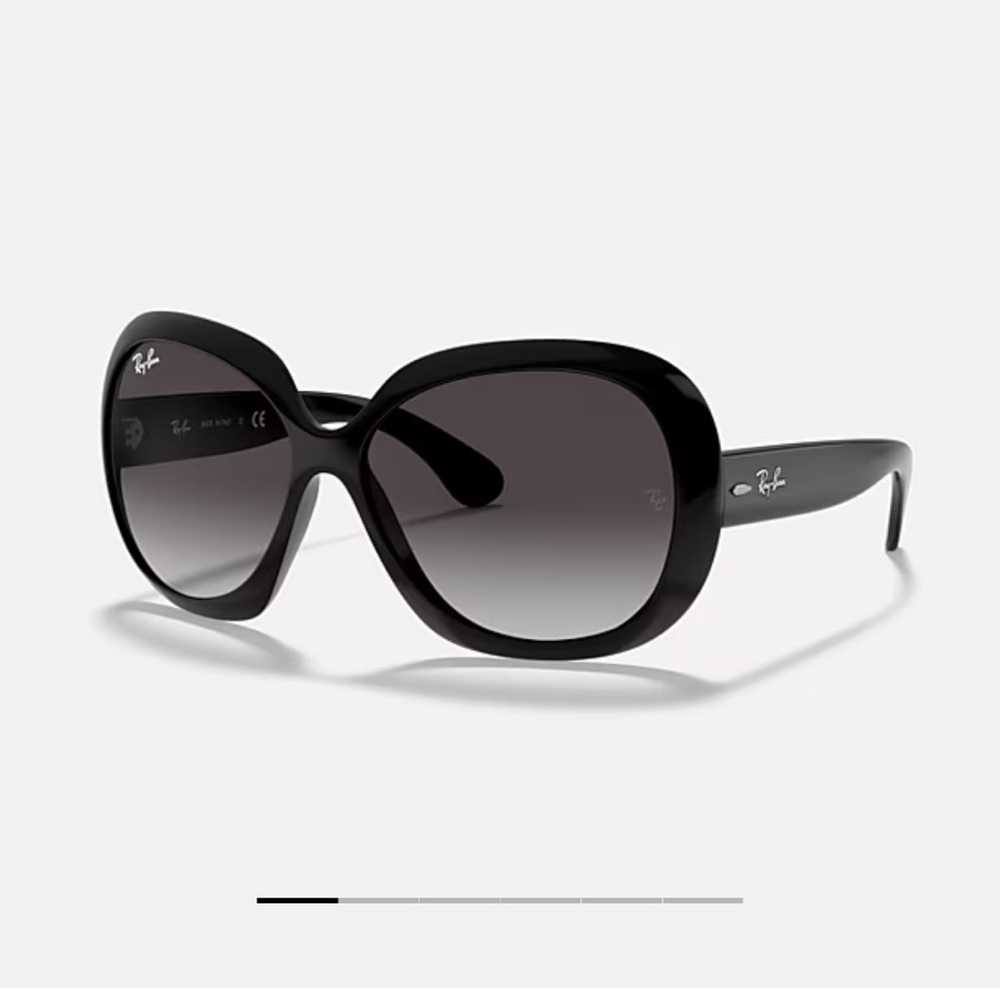 Ray-Ban Elegant Black Sunglasses